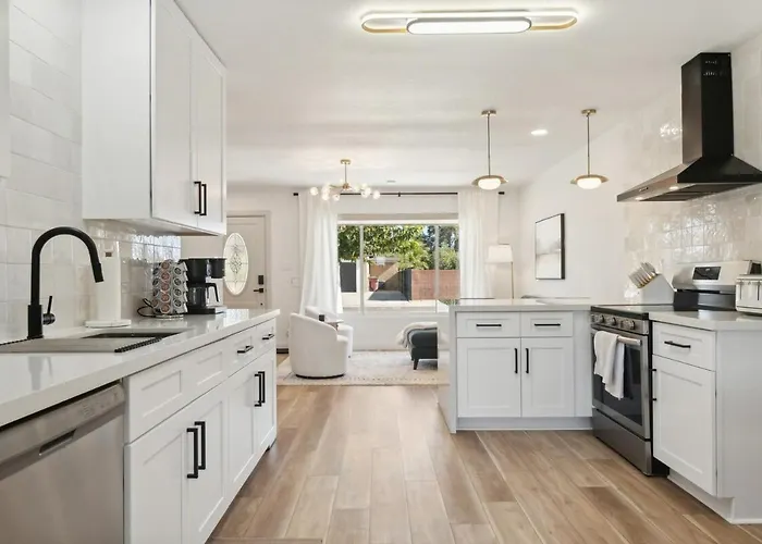 Renovated With Pool 3 Miles From Old Town Scottsdale